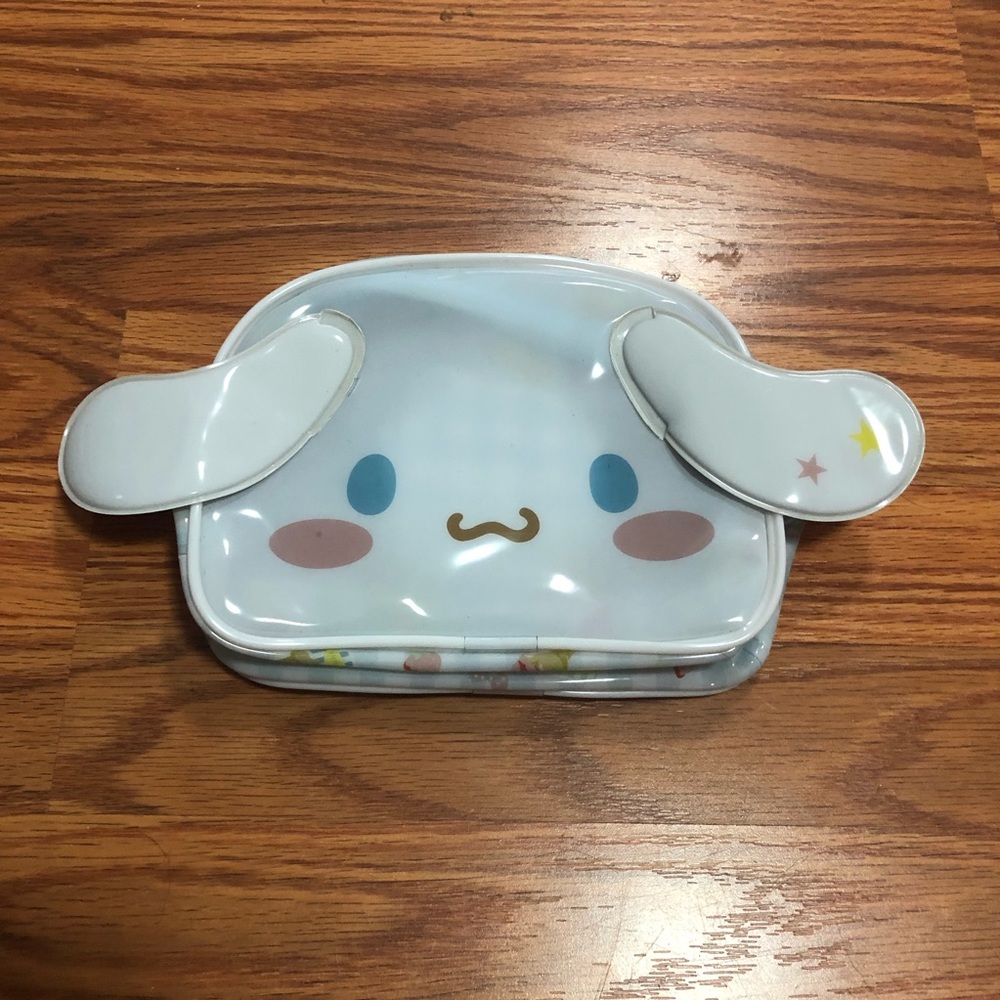 Cinnamoroll Zippered Cosmetic Pouch